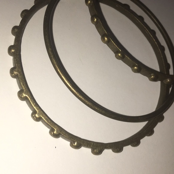 Jewelry - 3 textured brass bracelets ❤️ Jewelry - 3 textured brass bracelets ❤️